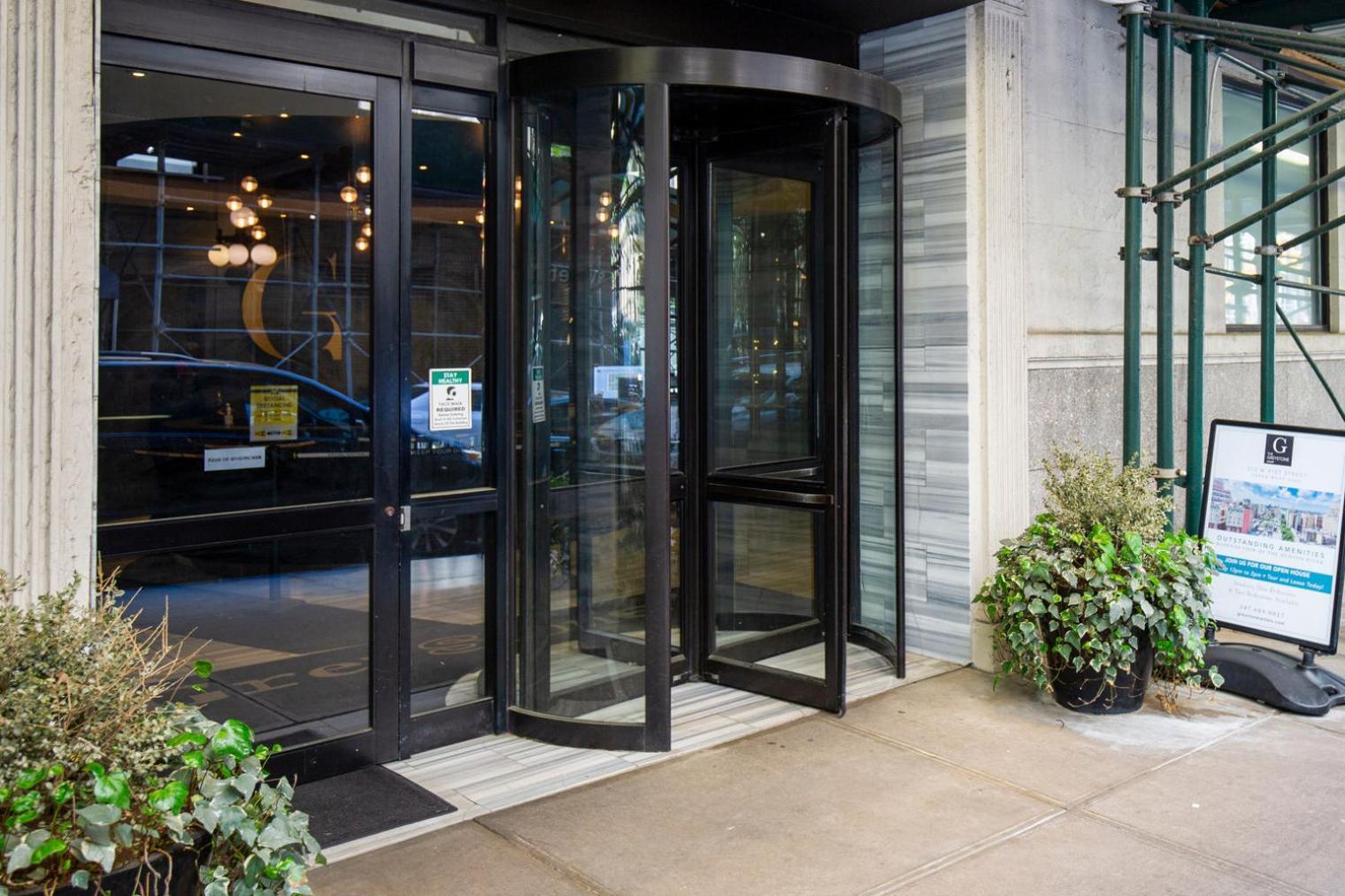 Uws 2br W Elevator Dm Gym Nr Central Park Nyc-662 *